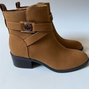 Tommy Hilfiger Women's Tan Ankle Booties